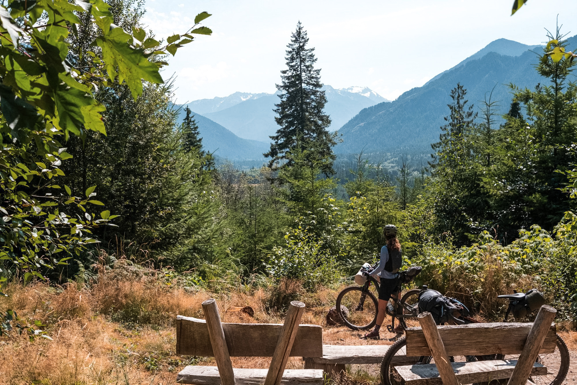 Cyclist enjoying mountain views in Hood River as part of Lightwell Hotel’s Ride & Be Well fall package.
